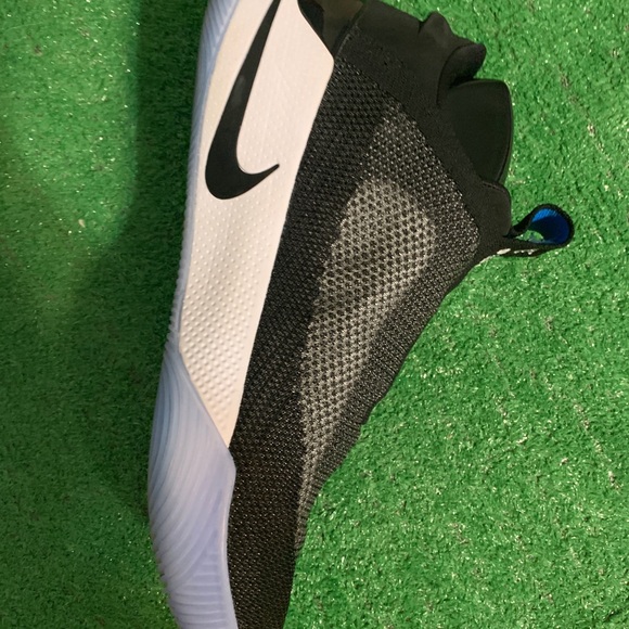 Nike Adapt Basketball “black”
